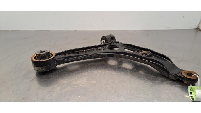 Bras de suspension avant droit Opel Movano