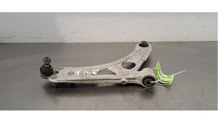 Bras de suspension avant droit Citroen Berlingo