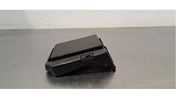 Boîte à fusibles Renault Captur