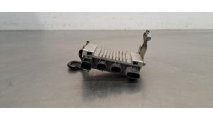 Gebruikte Voorgloei Relais Toyota Hilux IV 3.0 D4-D 16V 4x4 Prijs € 96,80 Inclusief btw aangeboden door Autohandel Didier