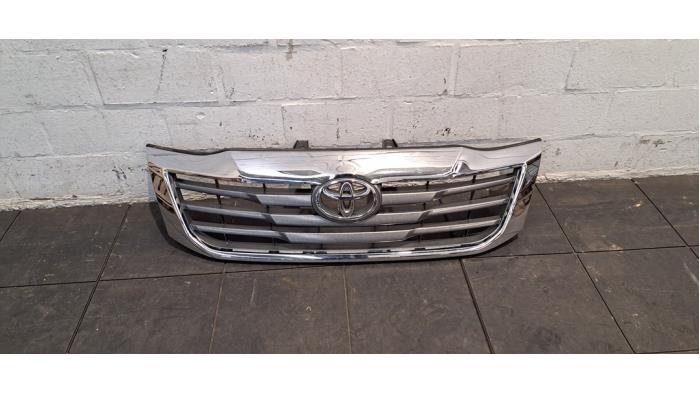 Calandre Toyota Hilux