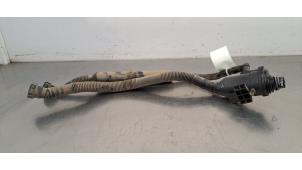 Gebruikte Vulpijp ad-blue tank Seat Tarraco 2.0 TDI 190 4Drive 16V Prijs € 54,45 Inclusief btw aangeboden door Autohandel Didier