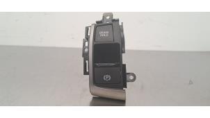 Gebruikte Handrem schakelaar Honda Civic (FK6/7/8/9) 1.6 i-DTEC 16V Prijs € 30,25 Inclusief btw aangeboden door Autohandel Didier