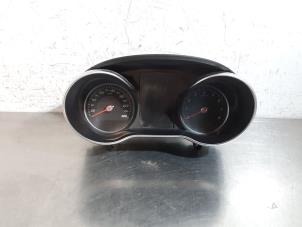 Gebruikte Kilometerteller KM Mercedes C (W205) C-160 1.6 16V Prijs € 332,75 Inclusief btw aangeboden door Autohandel Didier