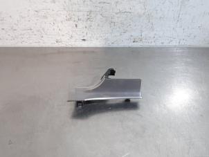 Gebruikte Sierlijst Mercedes C (W205) C-160 1.6 16V Prijs € 133,10 Inclusief btw aangeboden door Autohandel Didier