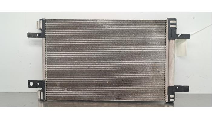 Radiateur Peugeot Expert