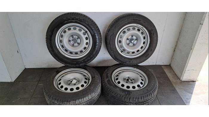 Kit jantes + pneumatiques Fiat Scudo