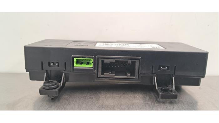 Module téléphone Peugeot Expert