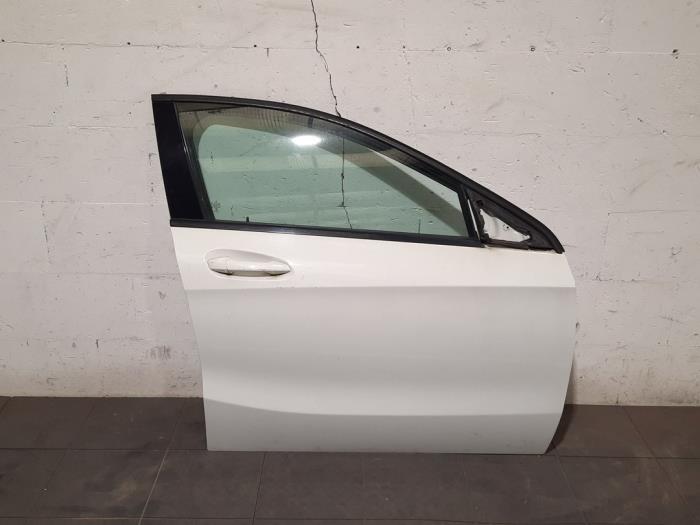 Portière 4portes avant droite Mercedes A-Klasse