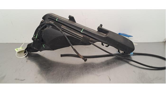 Réservoir lave-glace avant Peugeot 308