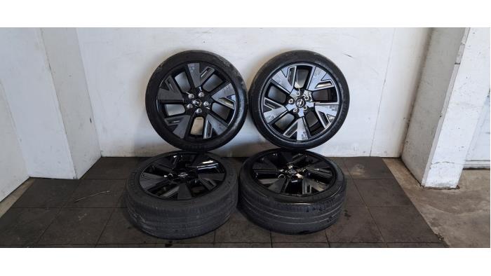 Kit jantes + pneumatiques Opel Astra