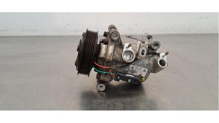 Pompe clim Peugeot Expert