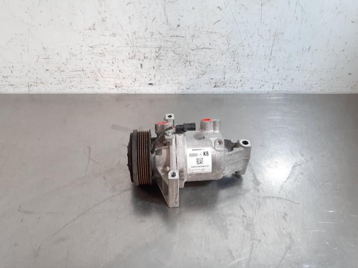 Pompe clim Renault Express