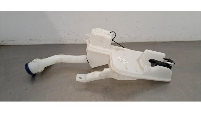 Réservoir lave-glace avant Peugeot 2008