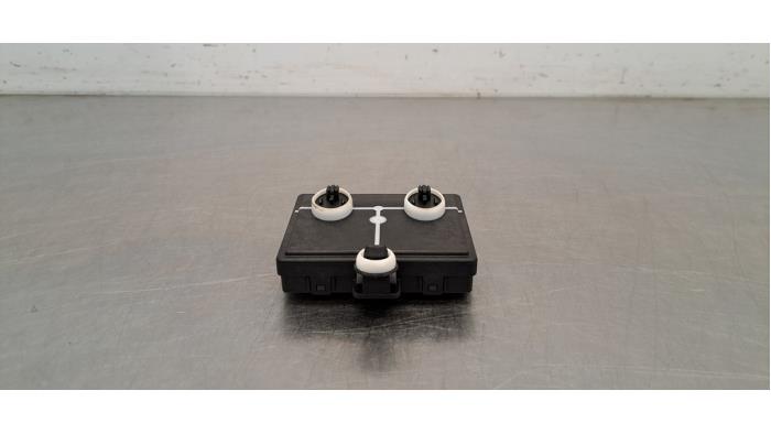 Module verrouillage central des portes Peugeot 308