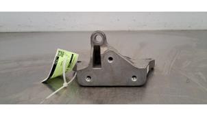 Gebruikte Steun (diversen) Jeep Compass II (MP) 1.3 T4 130 16V Prijs € 42,35 Inclusief btw aangeboden door Autohandel Didier