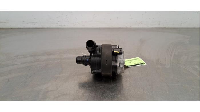 Pompe à eau supplémentaire Opel Astra