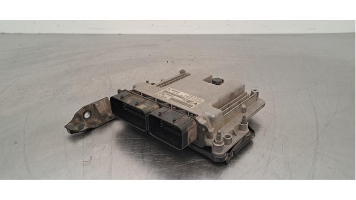 Ordinateur gestion moteur Peugeot Expert