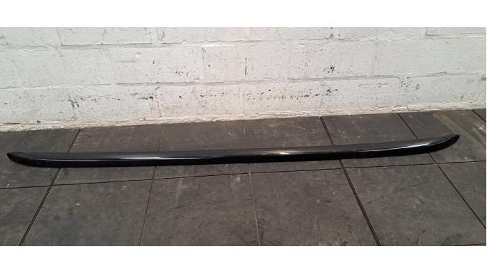 Rail de toit gauche Peugeot 2008