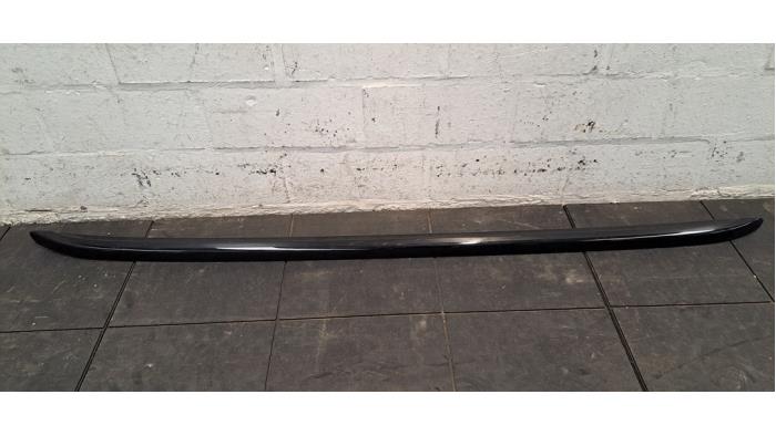 Rail de toit droit Peugeot 2008