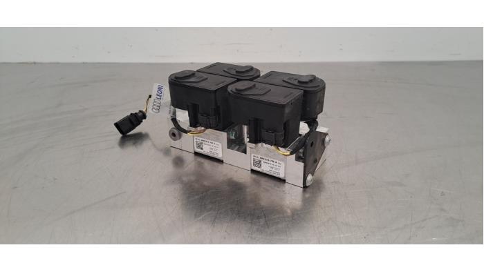 Bloc soupapes hydraulique Audi E-Tron