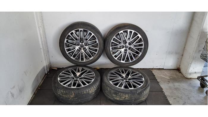 Kit jantes + pneumatiques Jeep Compass