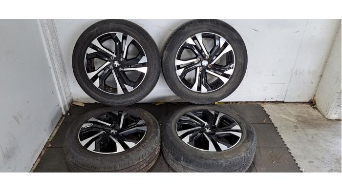 Kit jantes + pneumatiques Peugeot 2008