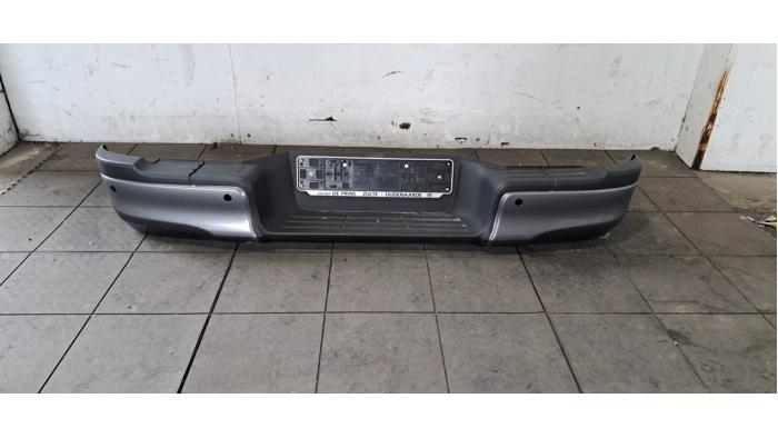 Pare-chocs arrière Toyota Hilux
