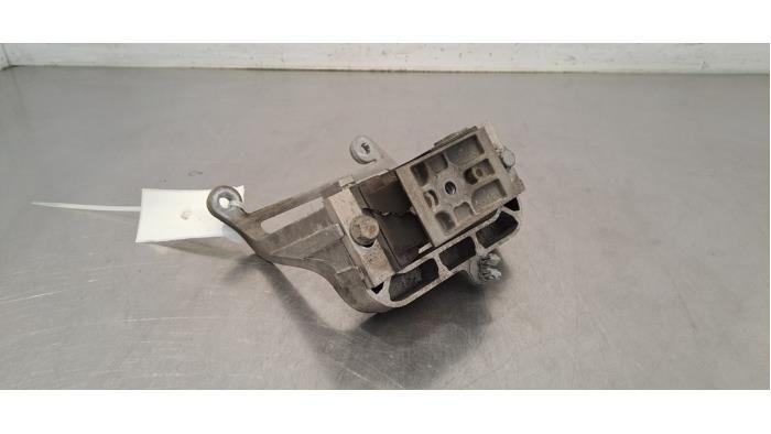 Support moteur Renault Master