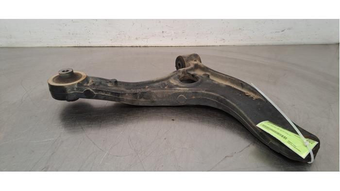 Bras de suspension avant droit Renault Master