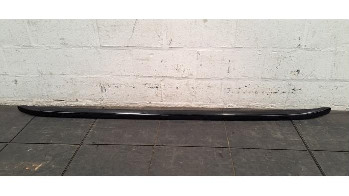 Rail de toit gauche Peugeot 2008