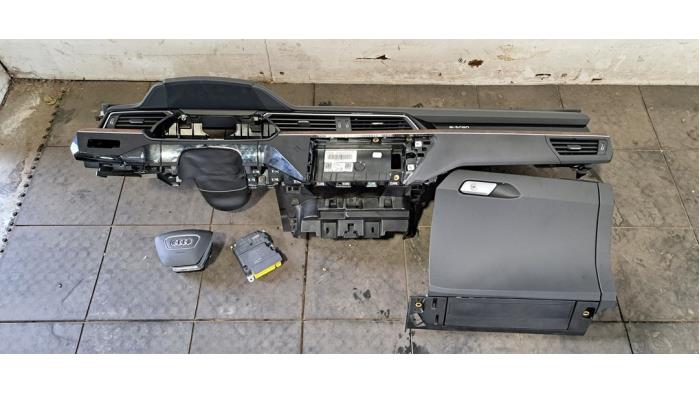 Kit airbag + tableau de bord Audi E-Tron