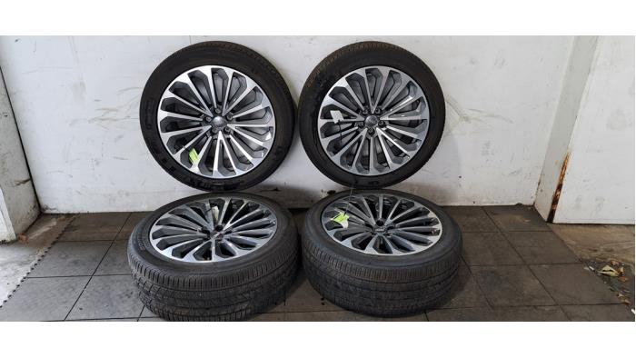 Kit jantes + pneumatiques Audi E-Tron