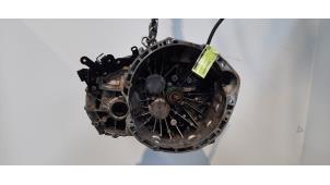 Gebruikte Versnellingsbak Renault Trafic (1FL/2FL/3FL/4FL) 2.0 dCi 16V 120 Prijs € 665,50 Inclusief btw aangeboden door Autohandel Didier