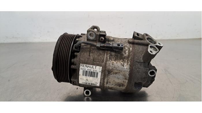 Pompe clim Renault Master
