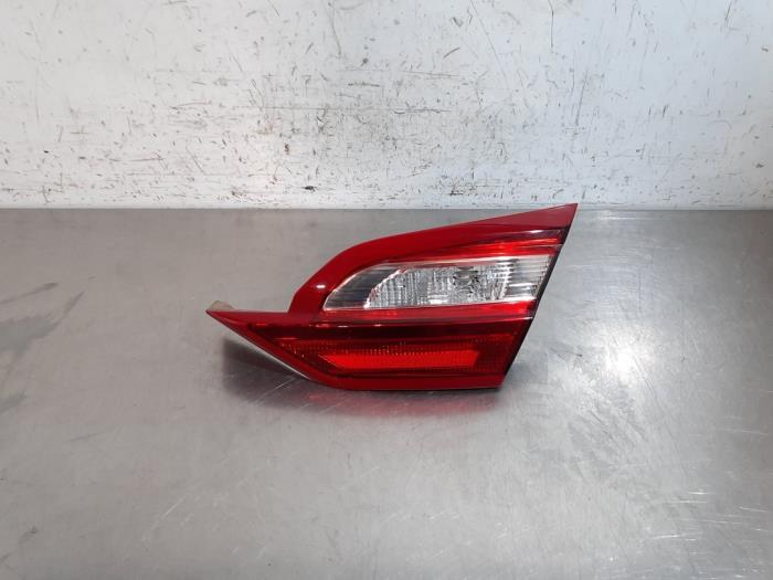 Feu arrière droit Ford Fiesta
