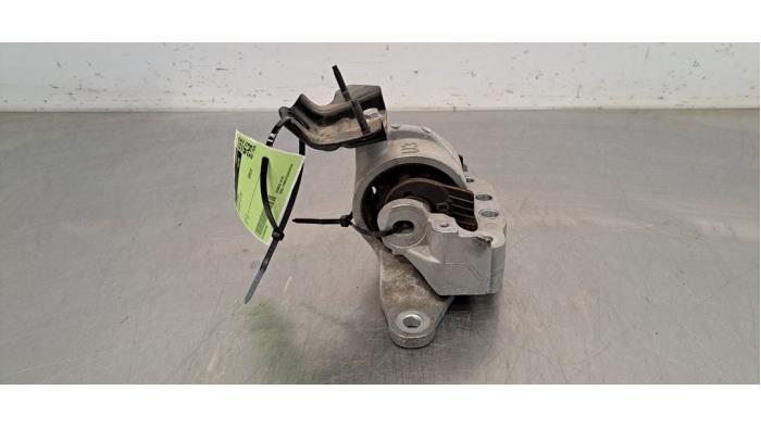 Support (divers) Toyota Rav-4