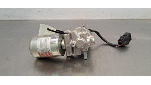 Gebruikte Vacuumpomp Rembekrachtiging Toyota RAV4 (A5) Prijs € 199,65 Inclusief btw aangeboden door Autohandel Didier