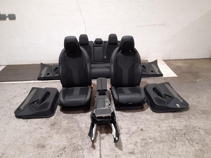 Kit revêtement (complet) Peugeot 408