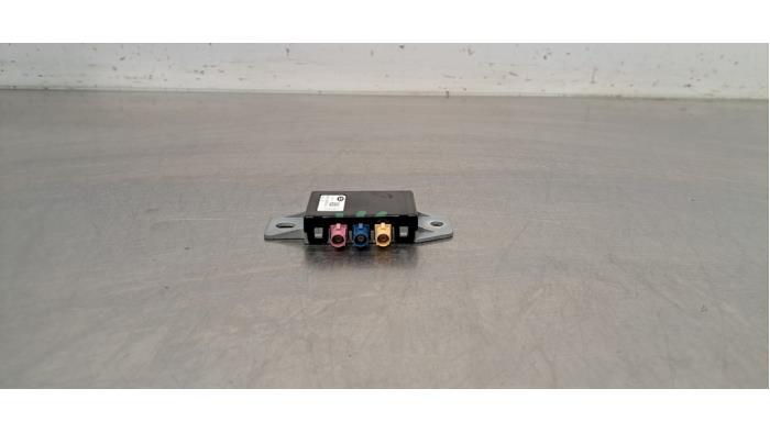 Antenne amplificateur Landrover Range Rover
