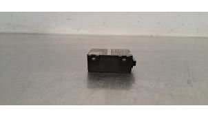 Gebruikte Bandenspanning module Landrover Range Rover Velar (LY) 3.0 D300 AWD Prijs € 60,50 Inclusief btw aangeboden door Autohandel Didier