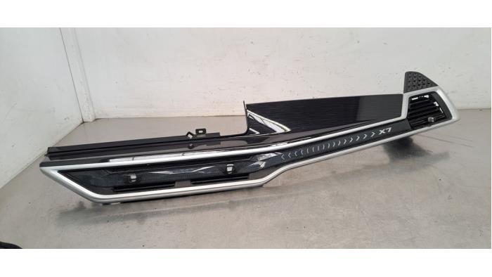 Grille aération tableau de bord BMW X7