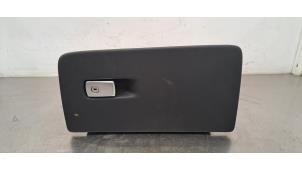 Gebruikte Dashboardkastje BMW X7 xDrive40i Mild Hybrid 3.0 24V Prijs € 133,10 Inclusief btw aangeboden door Autohandel Didier