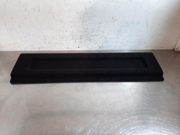 Support plage arrière Peugeot 408