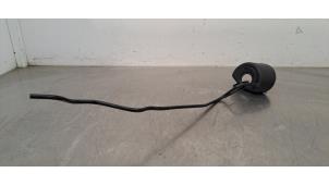 Gebruikte Vulpijp ad-blue tank Volkswagen Caddy IV 2.0 TDI 75 Prijs € 24,20 Inclusief btw aangeboden door Autohandel Didier