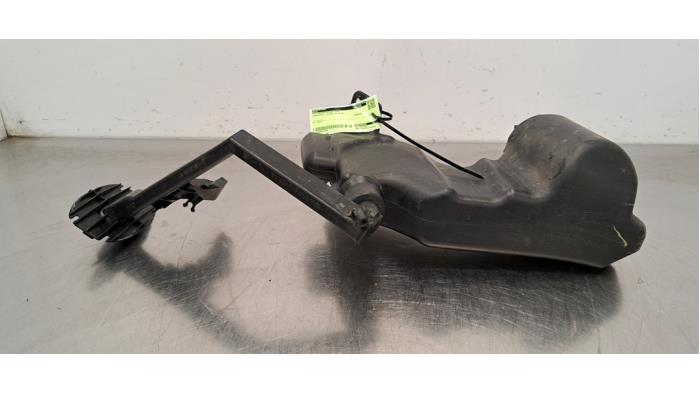 Réservoir lave-glace avant Mercedes C-Klasse