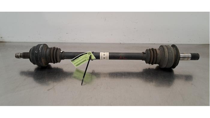 Arbre de transmission avant gauche Mercedes C-Klasse