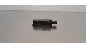 Gebruikte Module keyless vehicle BMW X7 xDrive40i Mild Hybrid 3.0 24V Prijs € 42,35 Inclusief btw aangeboden door Autohandel Didier