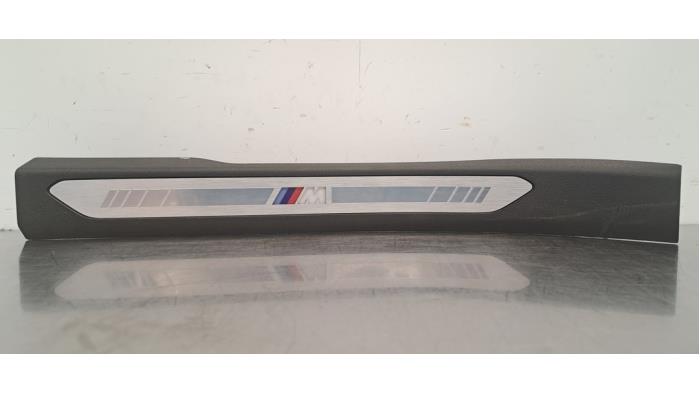 Bande décorative BMW X7