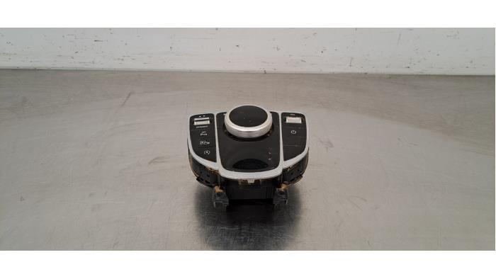 Bouton I-drive Mercedes C-Klasse